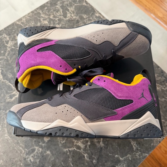 NEW Jordan MVP 92- Oil Grey/Viotech-Cave Stone (HQ3950 005) - Picture 3 of 10